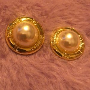 Large Pearl and Gold Chanel button set of 2